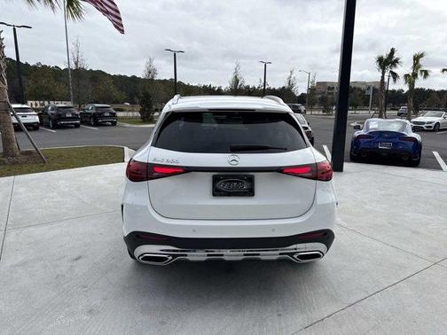 2025 Mercedes-Benz GLC 300 Base