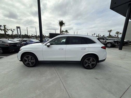 2025 Mercedes-Benz GLC 300 Base