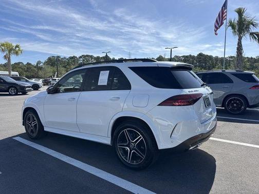Moonlight White 2025 Mercedes-Benz GLE 450e 4MATIC