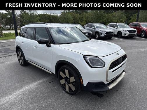 White Metallic 2025 MINI Countryman S