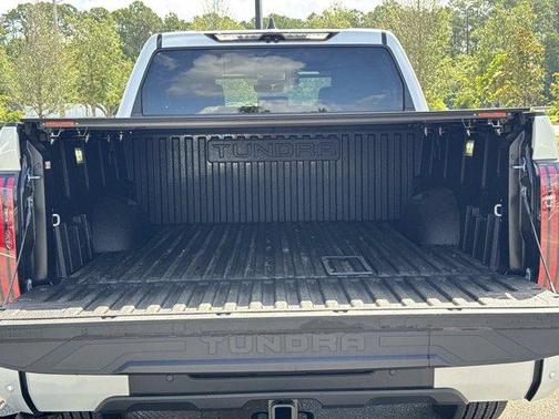 Ice 2025 Toyota Tundra Hybrid Platinum