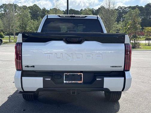 Ice 2025 Toyota Tundra Hybrid Platinum
