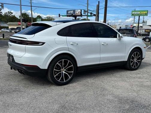 2024 Porsche Cayenne AWD