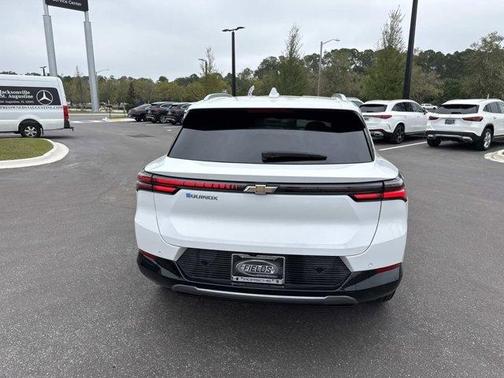 2025 Chevrolet Equinox EV LT