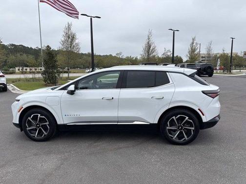 2025 Chevrolet Equinox EV LT