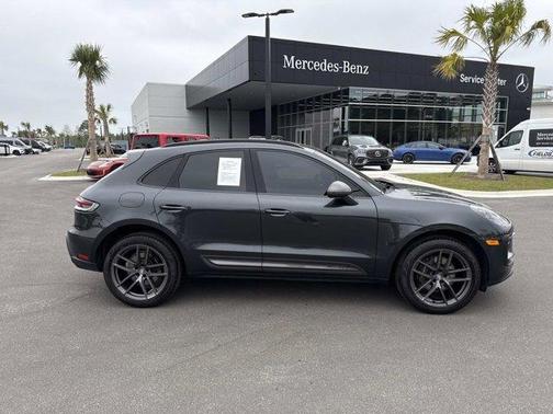 Volcano Grey Metallic 2024 Porsche Macan Base