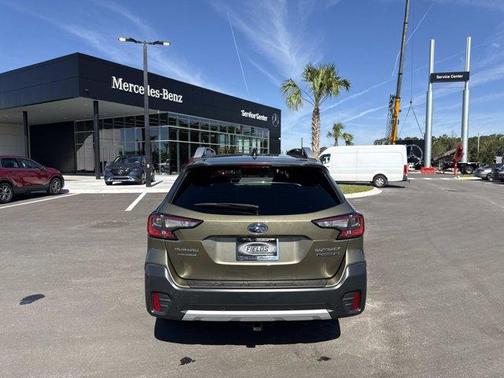 2022 Subaru Outback Touring XT