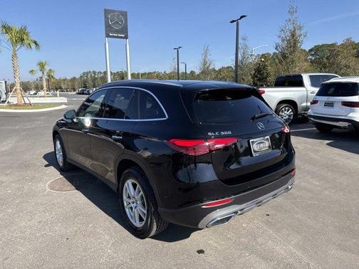 2025 Mercedes-Benz GLC 300 Base