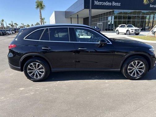 2025 Mercedes-Benz GLC 300 Base