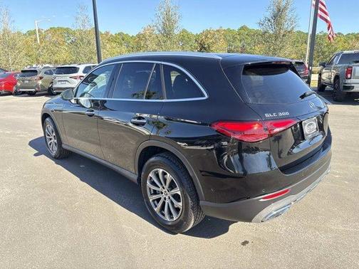 2025 Mercedes-Benz GLC 300 Base