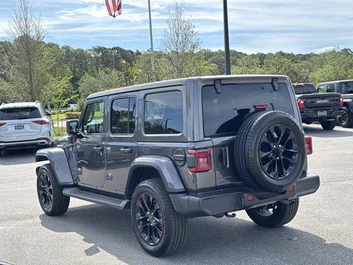 Granite Crystal Clearcoat Metallic 2025 Jeep Wrangler 4xe Sahara