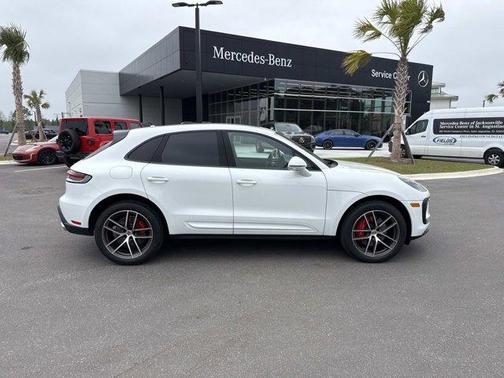 2024 Porsche Macan S