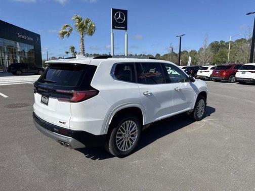 2024 GMC Acadia Denali