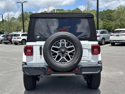 Bright White Clearcoat 2024 Jeep Wrangler Sahara