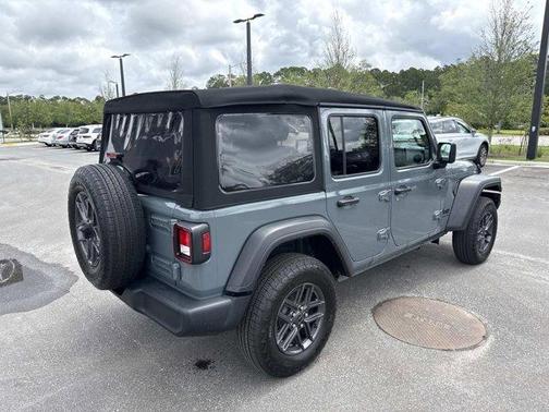 Anvil Clearcoat 2024 Jeep Wrangler Sport