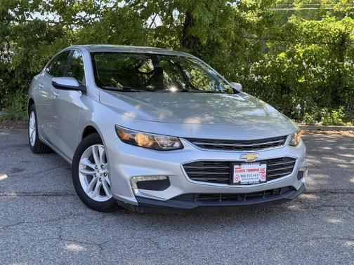 Silver 2018 Chevrolet Malibu LT