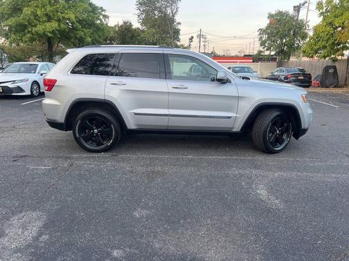 2011 Jeep Grand Cherokee Laredo