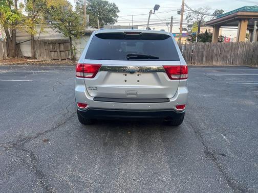 2011 Jeep Grand Cherokee Laredo