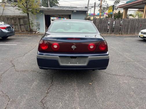 2002 Chevrolet Impala Base