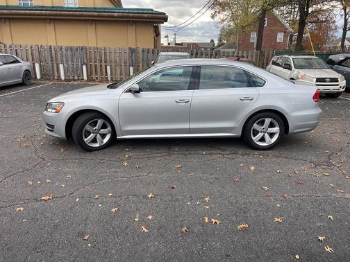 2014 Volkswagen Passat 2.5L SE