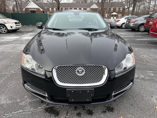 2011 Jaguar XF R