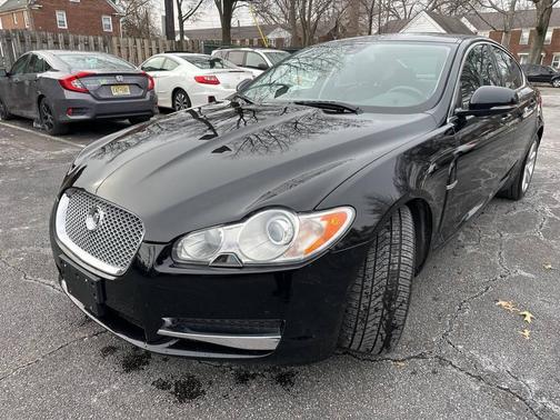 2011 Jaguar XF R