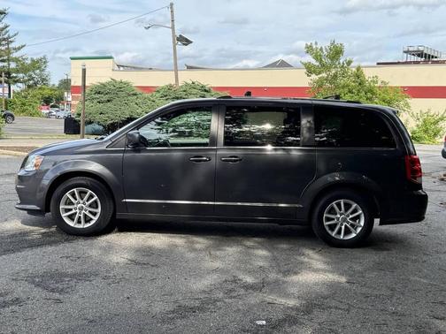 Granite Pearlcoat 2019 Dodge Grand Caravan SXT