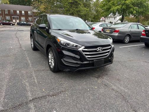 2018 Hyundai TUCSON SE