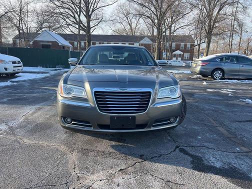 2011 Chrysler 300 Limited