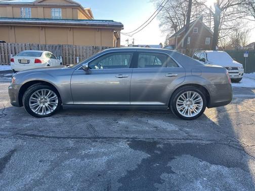 2011 Chrysler 300 Limited