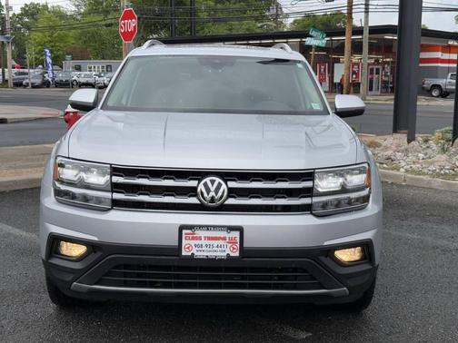 Silver 2019 Volkswagen Atlas 3.6L SE w/Technology