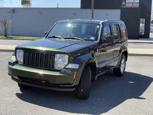 Green 2011 Jeep Liberty Sport