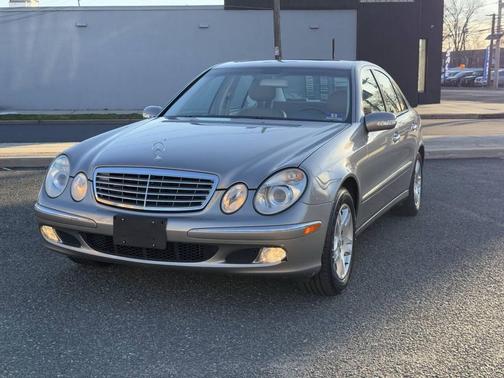 2004 Mercedes-Benz E-Class E 320 4dr Sedan