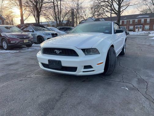 2013 Ford Mustang V6