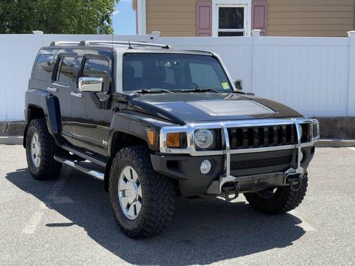 Black 2007 Hummer H3 Base