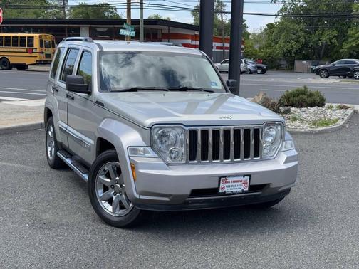 Silver 2008 Jeep Liberty Limited Edition
