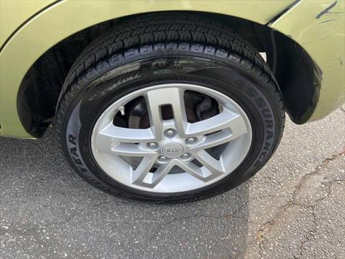 2010 Kia Soul +