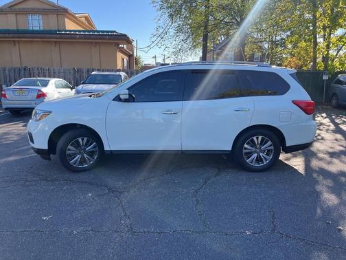 2020 Nissan Pathfinder SL 4WD