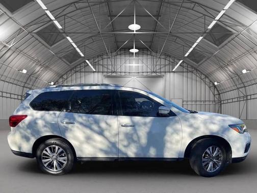2020 Nissan Pathfinder SL 4WD