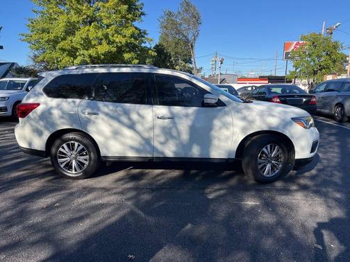 2020 Nissan Pathfinder SL 4WD