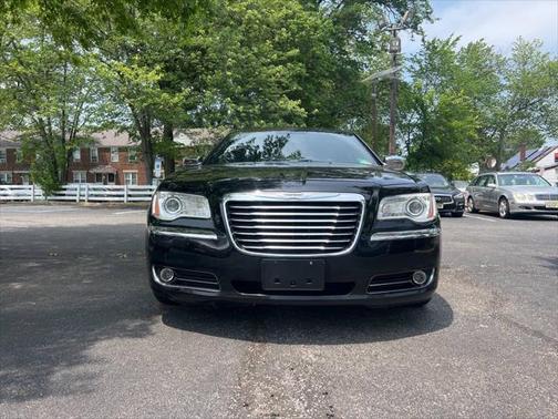 2012 Chrysler 300 Limited