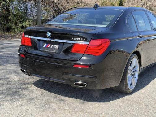 Black 2011 BMW 750 Li