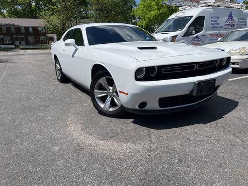 2016 Dodge Challenger SXT