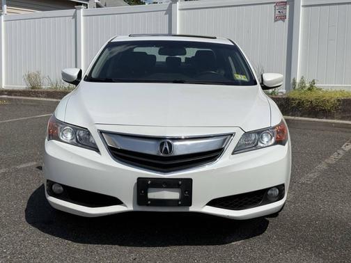 White 2013 Acura ILX 2.0L Technology