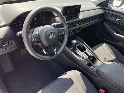 Solar Silver Metallic 2025 Honda Accord