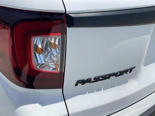 Platinum White Pearl 2023 Honda Passport