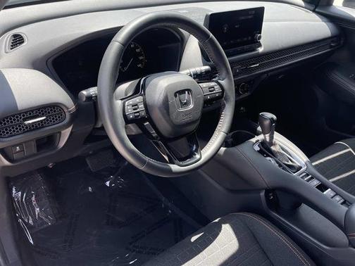 Urban Gray Pearl 2024 Honda HR-V