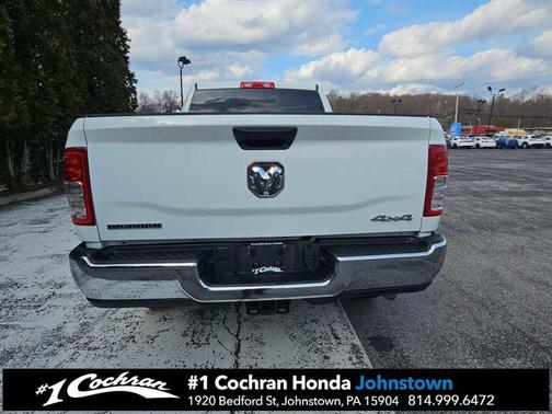 Bright White Clearcoat 2024 RAM 2500 Big Horn Crew Cab 4x4 6'4' Box