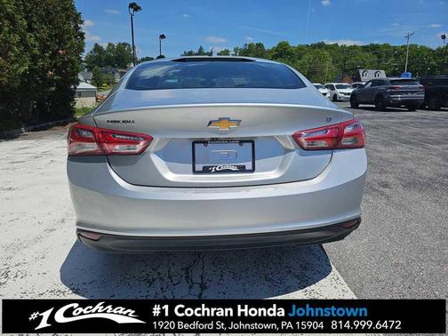 Silver Ice Metallic 2019 Chevrolet Malibu LT