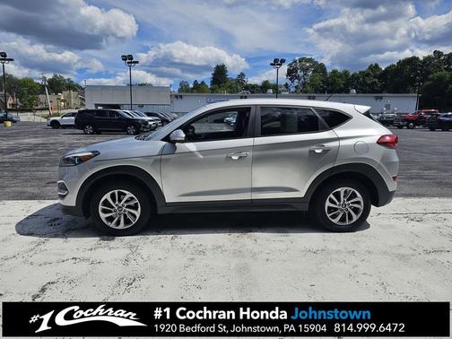 2018 Hyundai TUCSON SE